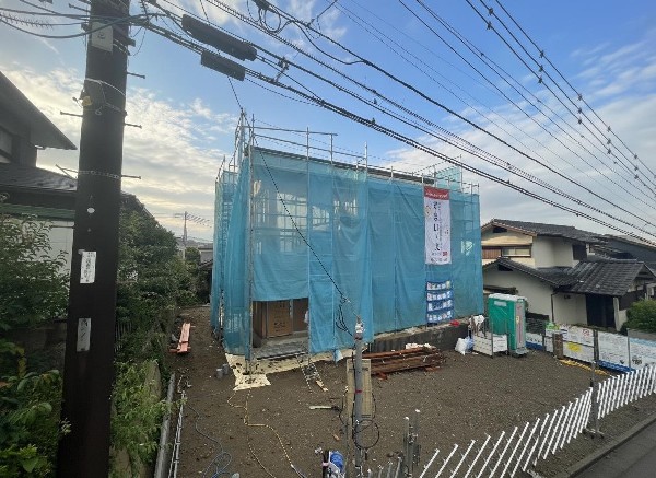 外観:緑に恵まれた閑静な住宅地は、毎日のお散歩も快適。