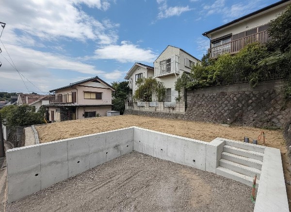 外観: 閑静な住宅地で子育て家族にピッタリ
