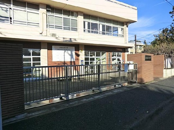 周辺環境:横浜市立南瀬谷中学校(横浜市立南瀬谷中学校まで450m)