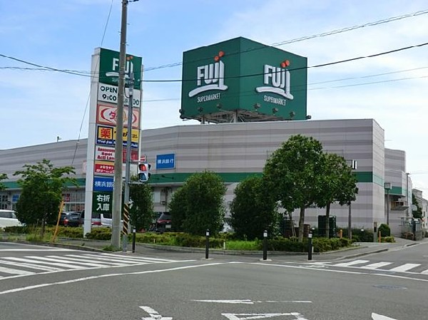 周辺環境:ＦＵＪＩ橋戸店(ＦＵＪＩ橋戸店まで1200m)