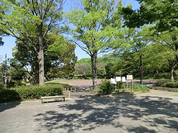 周辺環境:港南台西公園(港南台西公園まで400m)