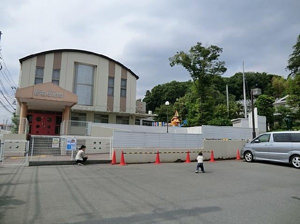 周辺環境:新羽幼稚園(新羽幼稚園まで1300m)