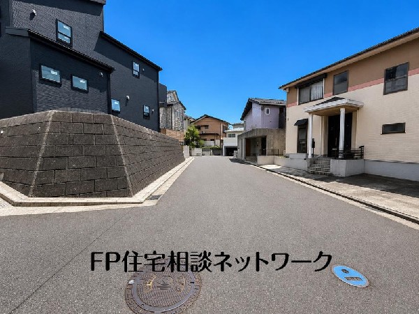 外観:便利な立地にありながら、自然を感じる穏やかな時間。陽当たり・風通し良好な住まいで、心地よい毎日が始まります。