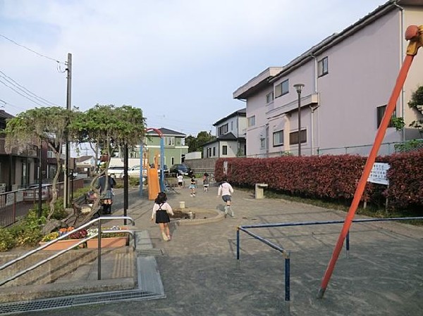 周辺環境:南高台公園(南高台公園まで120m 公園近くでお子様も安心して遊べます♪)