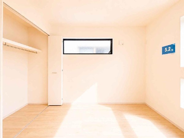☆☆日当たり・風通しの良いお部屋☆☆  居室となる空間には毎日しっかりと光が差し込みます♪勉強にお仕事にリラックスに充実した自分の時間をお過ごし下さい♪
