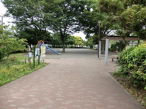 周辺環境:小雀公園(小雀公園まで1300m)