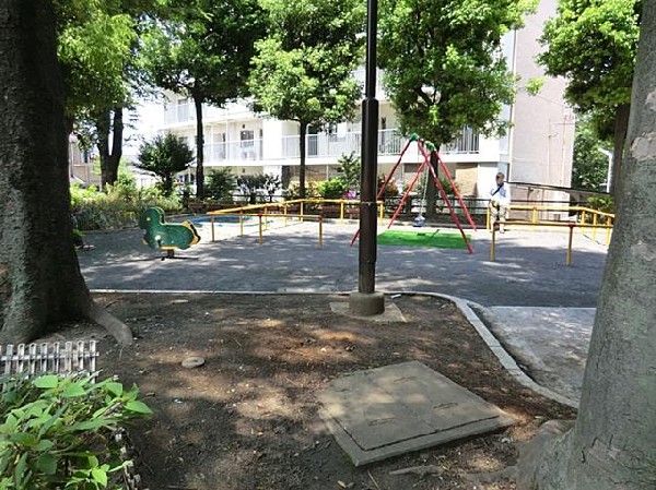 周辺環境:戸塚町北公園(戸塚町北公園まで300m)