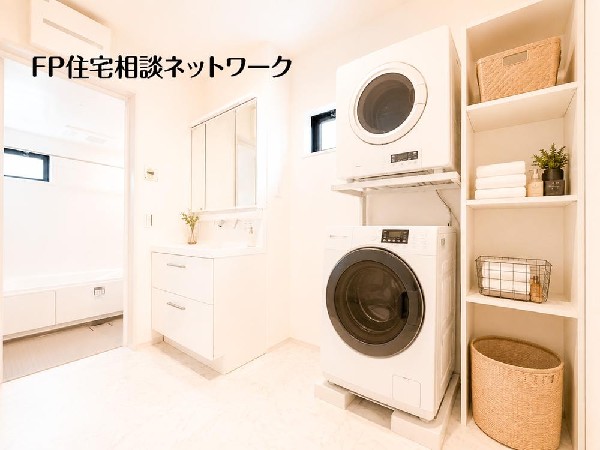 ※本画像はAIがCGで家具・家電を合成しており、実際の現地に家具・家電等は設置されておりません。また、販売価格に家具・家電等は含まれておりません。