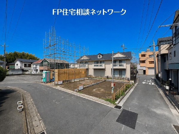 外観:多棟現場ですのでお子様の友達作りやご近所付き合いがしやすい環境です♪
