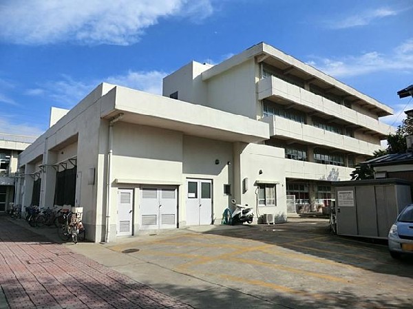 周辺環境:横浜市立新吉田第二小学校(横浜市立新吉田第二小学校まで900m)