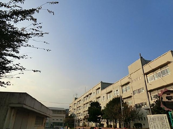 周辺環境:横浜市立永野小学校(横浜市立永野小学校まで1100m)