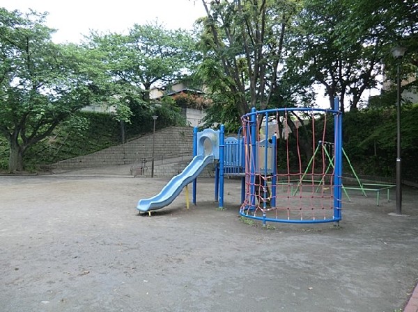 周辺環境:四季美台第一公園(四季美台第一公園まで450ｍ)