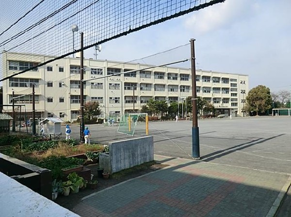 周辺環境:横浜市立南戸塚小学校(横浜市立南戸塚小学校まで650m 小学校近く♪お子様も通学も安心です♪)
