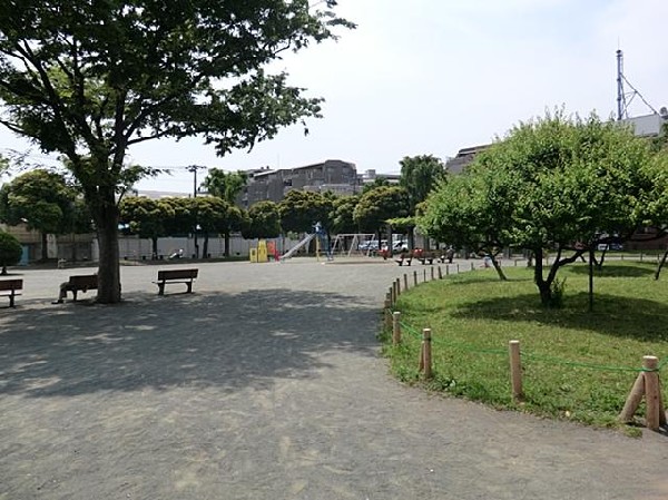 周辺環境:岡野公園(岡野公園まで500m)