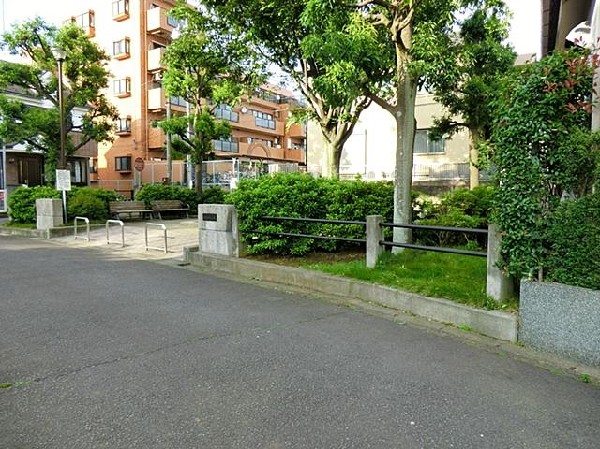 周辺環境:相沢南公園(相沢南公園まで130m)
