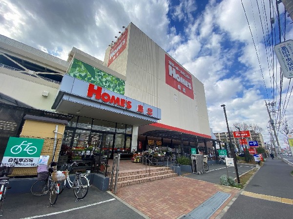 周辺環境:島忠ホームズ港北高田店(日用品、ペット用品、家電から建築資材まで何でもそろうホームセンターです。)