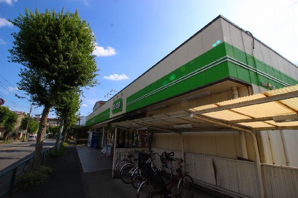 周辺環境:コープみらいミニコープ鶴川店　(小さいながら、必要なものがそろっているスーパーです。)