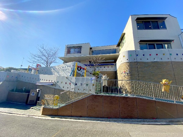 周辺環境:大場白ゆり幼稚園(一人ひとりを大切に、アットホームな雰囲気の保育。自分で考えて行動のできる子どもの育成を目指しています。)