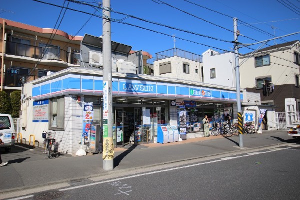 周辺環境:ローソン 中原上小田中一丁目店(時間を問わず、幅広い品物が揃うコンビニ。いまや買物以外でも、行政、銀行、民間サービス等も利用できる便利な施設。)