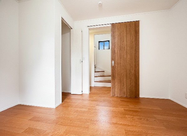 動線がしっかり考えられた間取り。採光もしっかりと計算されていてどの部屋も明るいのがうれしいですね。