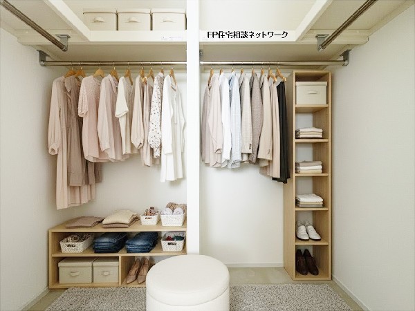 本画像はAIがCGで衣類を作成しており、実際の現地に衣類は設置されておりません。また、販売価格に衣類等は含まれておりません。