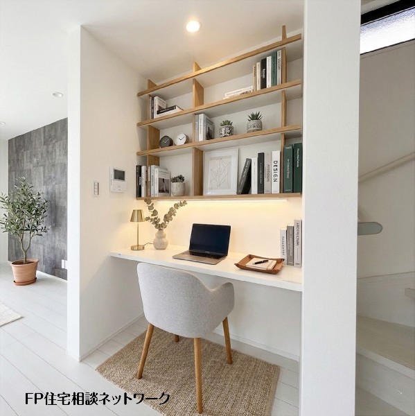 【LDKワークスペース】  本画像はAIがCGでカップボードを作成しており、実際の現地にカップボードは設置されておりません。また、販売価格にカップボード等は含まれておりません。