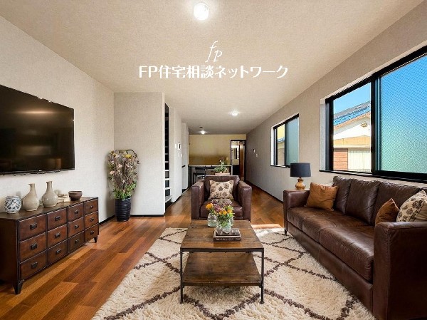 ■リビング■本画像はAIがCGで家具作成しており、実際の現地に家具は設置されておりません。また、販売価格に家具等は含まれておりません。