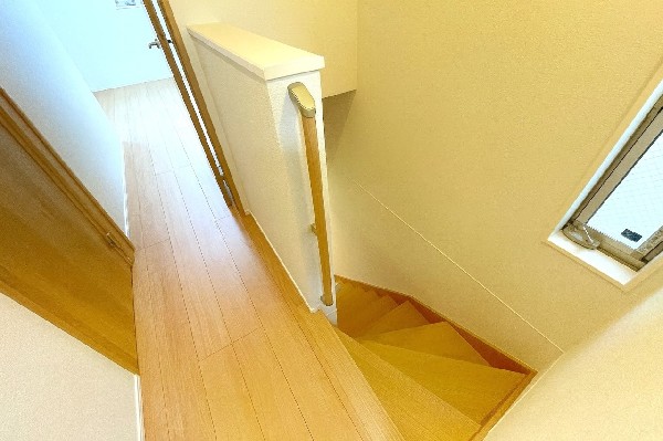 動線がしっかり考えられた間取り。採光もしっかりと計算されていて、どの部屋も明るいのがうれしいですね。