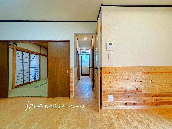 1日の中で多くの時間を過ごすことになる住まいだからこそ、いつも穏やかな空間であるように。構成する建材などへの配慮が、住まう方の健康を守ります。