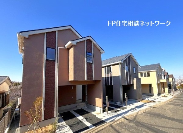 外観:毎日のお散歩も快適な緑に恵まれた閑静な住宅地は、伸び伸びスローライフを叶えてくれます。