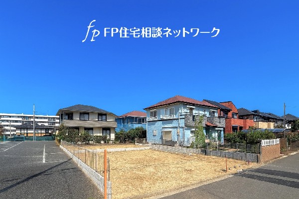 外観:毎日のお散歩も快適な緑に恵まれた閑静な住宅地は、伸び伸びスローライフを叶えてくれます。自然豊富な季節の移ろいを身近に感じられる環境で子育てすれば、お子様もきっと素直に成長してくれるはずです！