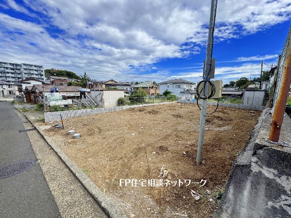 外観:大通りから入った住宅地なので車通りも少なく、小さなお子様がいらっしゃるご家庭でも安心です。