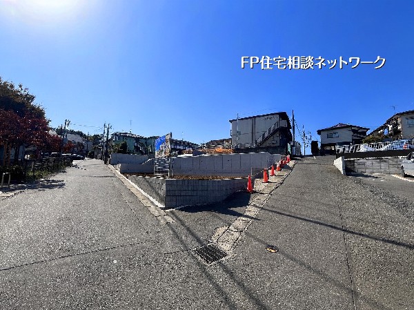 外観:造成完了済みで建築スタートもスムーズ。静かな住環境に佇む2階建て対応区画で、安心感ある暮らしをご提案します。