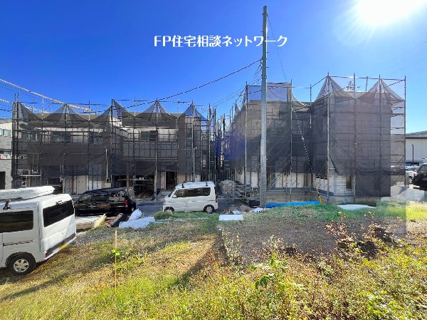 外観:今回分譲4棟の新築戸建、大通りから1本入った住宅地に位置し、整った綺麗な街並になり同世代の方も多く住みやす住宅地です。