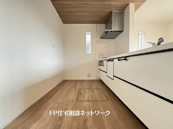 毎日使うキッチンが綺麗で清潔ならお料理を作るのも楽しくなりますよね。機能性とデザイン性を兼ね備えた嬉しいキッチン。