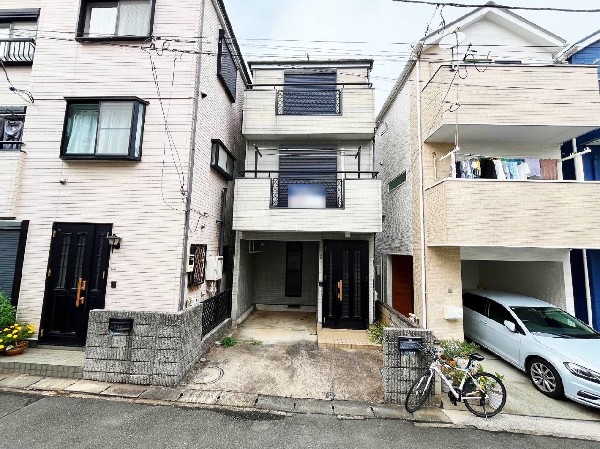 外観:現地写真（2025年11月撮影）