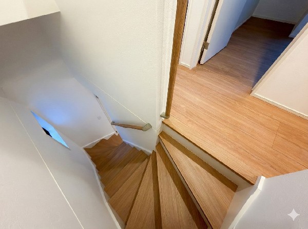 動線がしっかり考えられた間取り。採光もしっかりと計算されていてどの部屋も明るいのがうれしいですね。