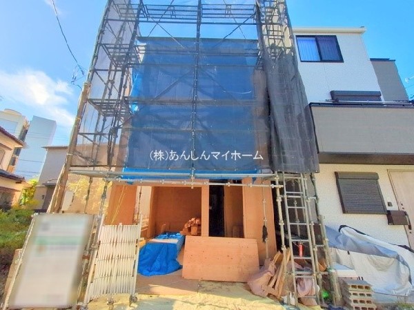 外観:現地写真（建築中）