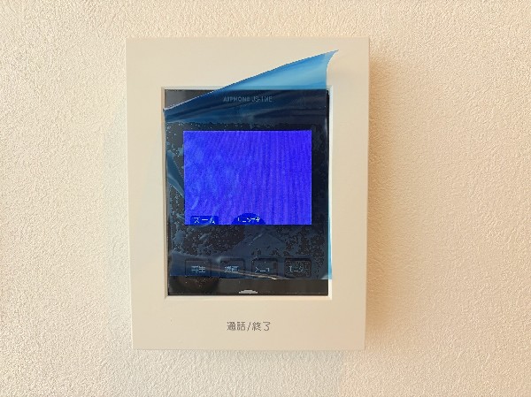 同仕様設備：モニター付インターホンが標準仕様です。不安になりがちな防犯面。目で確認できるからあんしんです。