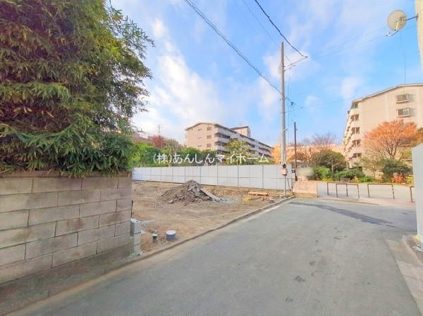 外観:現地写真（造成中）