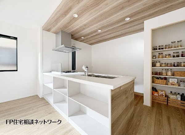【キッチン・パントリー】  本画像はAIがCGで食品を作成しており、実際の現地に食品は設置されておりません。また、販売価格に食品等は含まれておりません。