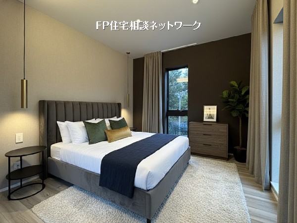 【洋室7帖】  本画像はAIがCGで家具作成しており、実際の現地に家具は設置されておりません。また、販売価格に家具等は含まれておりません。