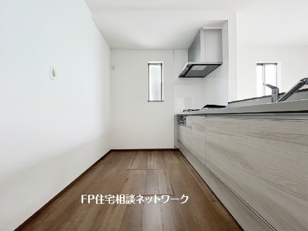 毎日使うキッチンが綺麗で清潔ならお料理を作るのも楽しくなりますよね。機能性とデザイン性を兼ね備えた嬉しいキッチン。