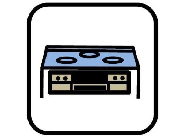 同時並行で調理しやすい3口コンロです。お料理を同時にすすめることができ、料理時間の短縮にもなります。