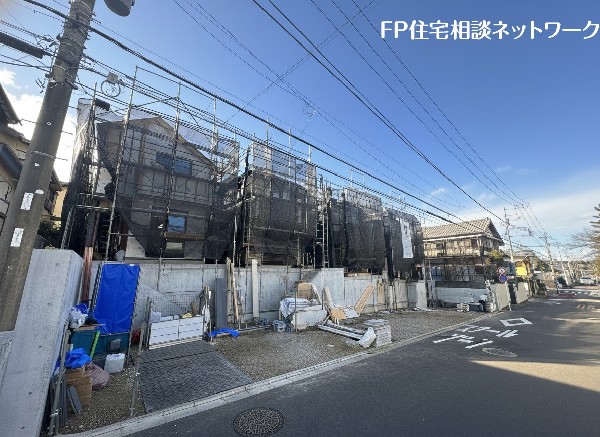 外観:落ち着きある住宅街　周囲には高い建物がなく、空が広く開放感があり、陽当りを大きく遮られることもありません。気持ちの良い風が通り抜ける街並みです。