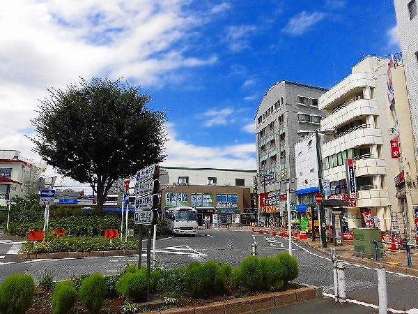 周辺環境:向ヶ丘遊園駅(小田急線急行停車駅の「向ヶ丘遊園」駅。周辺には商業施設や銀行等の施設が揃っています。)