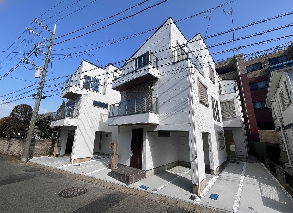 外観:毎日のお散歩も快適な緑に恵まれた閑静な住宅地は、伸び伸びスローライフを叶えてくれます。自然豊富な季節の移ろいを身近に感じられる環境です！