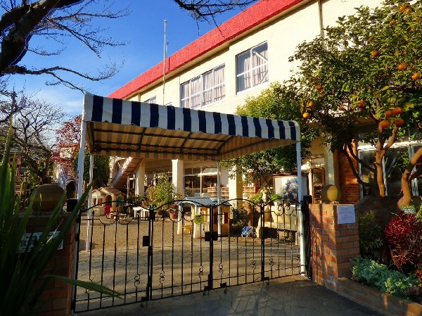 周辺環境:宮前幼稚園　(今この瞬間を、わくわく生き活きとびっきり輝いて生きてほしい。そんな思いで園づくりをしています。)