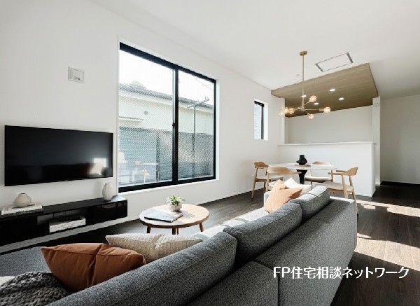 ■リビング■本画像はAIがCGで家具作成しており、実際の現地に家具は設置されておりません。また、販売価格に家具等は含まれておりません。