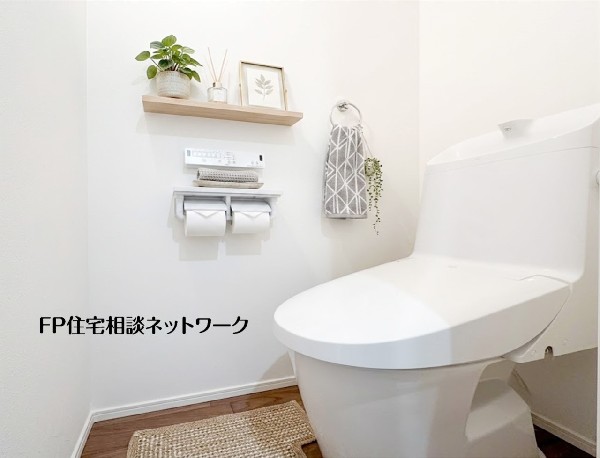 【トイレ】  本画像はAIがCGで小物を作成しており、実際の現地に小物は設置されておりません。また、販売価格に小物等は含まれておりません。